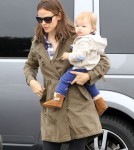 Jennifer Garner Takes Her Kids To Breakfast