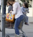Busy Mom Jennifer Lopez Goes From Fashionable To Frumpy