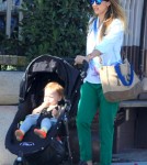 Jessica Alba And Her Girls Leaving Le Pain Quotidien