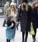 Mother Daughter Shopping Day for Jessica Alba and Honor in Paris