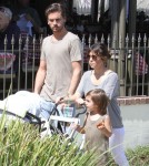 Kourtney Kardashian And Family Out For Lunch