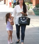 Kyle Richards & Daughter Portia Stop By Pinkberry