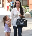 Kyle Richards & Daughter Portia Stop By Pinkberry