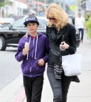 Laura Dern And Her Son Go For Ice Cream