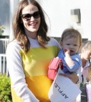 Jennifer Garner Picks Violet Up From School