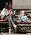 Bethenny Frankel & Bryn Stop For Ice Cream In The Park