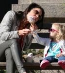 Bethenny Frankel & Bryn Stop For Ice Cream In The Park