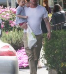 Exclusive... Eric Dane Stops For Lemonade With His Daughter
