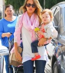 Jessica Alba Shops With Daughter Haven