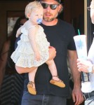 Jessica Simpson and Eric Take Maxwell To Seafood Lunch