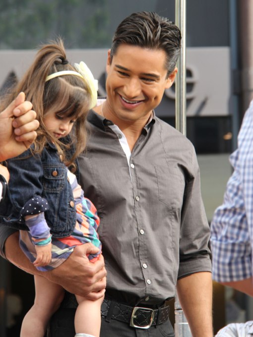 Exclusive... Mario Lopez Gets A Visit From His Family On Set