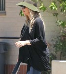 Pregnant Fergie Goes To Church