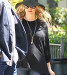 Pregnant Fergie Goes To Church