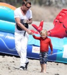 Gavin Rossdale Takes His Boys To The Joel Silver Memorial Day Party