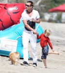 Gavin Rossdale Takes His Boys To The Joel Silver Memorial Day Party
