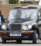 Pregnant Jenna Tatum Catches A Taxi