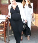 Pregnant Kim Kardashian Lunches With A Friend