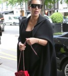 Kim Kardashian & Kris Jenner Lunch In Paris