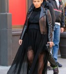 Pregnant Kim Kardashian Has Lunch with Jonathan Cheban in NYC
