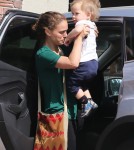 Natalie Portman & Aleph Stop By A Friend's House