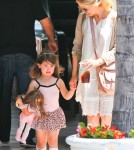 Exclusive... Sarah Michelle Gellar Leaving Her Daughter's Ballet Class