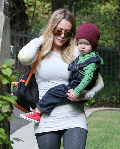 Hilary Duff Spotted Taking Her Son Luca to his Baby Class! (PHOTO)