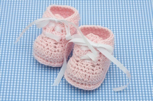 DIY Baby Shower Gifts - Baby Booties 