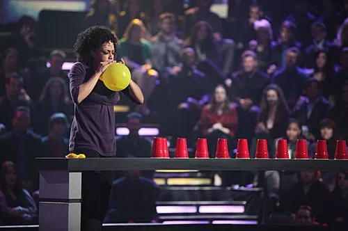 balloon and cups game