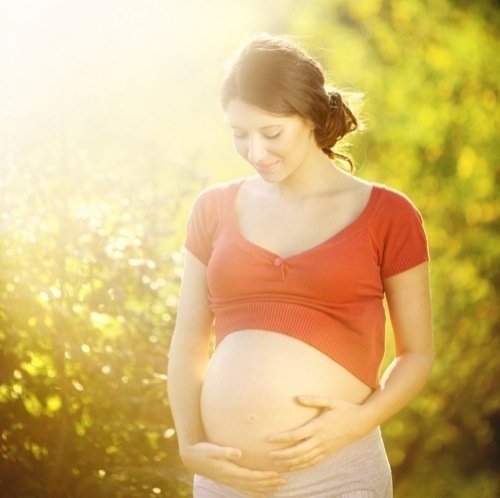 Pregnancy-Belly-Morning-Sun--1
