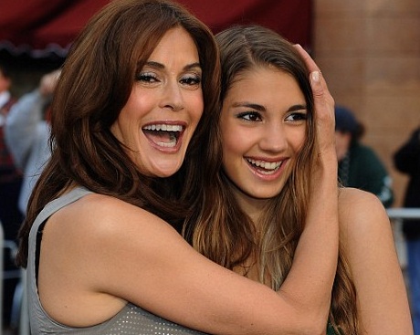 Teri Hatcher & Her Mini-Me Daughter Emmerson Head To A Premiere