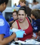 Octomom Nadya Suleman Going Through Airport Security With Her 14 Children