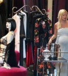 Pregnant Tori Spelling stops by Agent Provocateur in Hollywood to pick out some new lingerie.