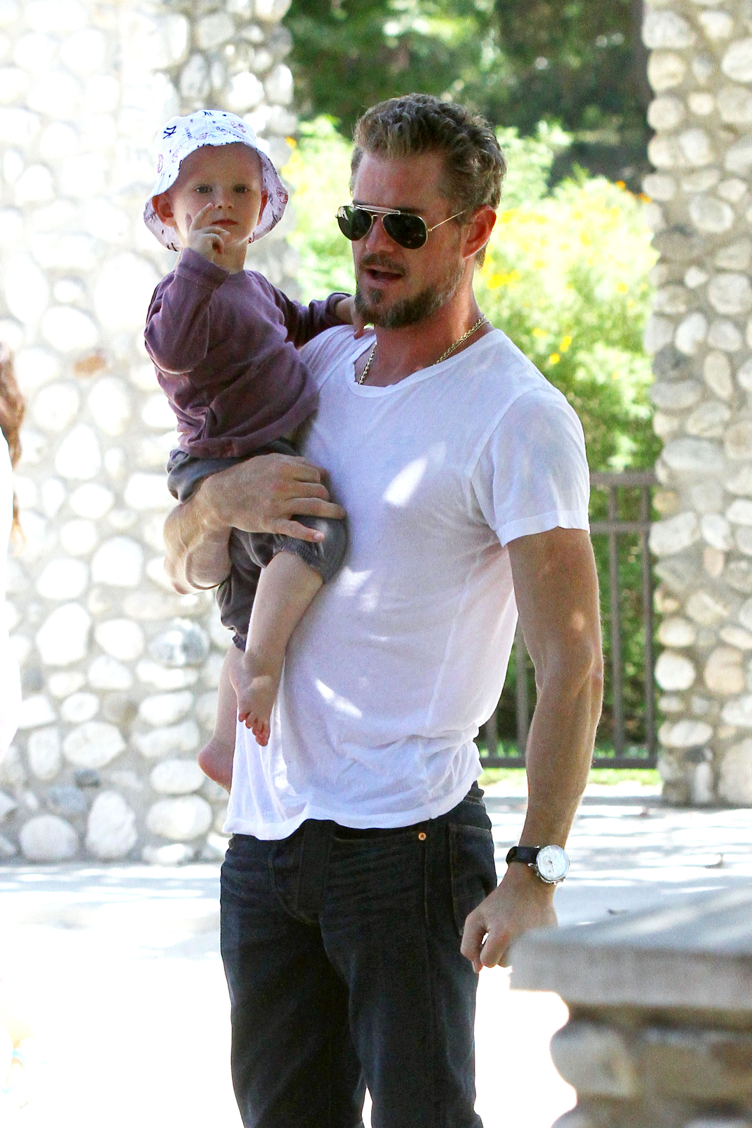 A Healthier Eric Dane Plays With Billie In The Park