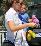 Jennifer Garner Takes Her Daughters to a Birthday Party
