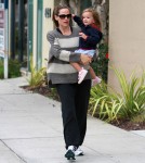 Jennifer Garner grabs a cup of tea with her daughter Seraphina in Santa Monica.