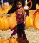 Heidi Klum and her Husband Seal enjoyed a day at Mr. Bones Pumpkin Patch in Los Angeles, California on October 15, 2011 with their children.