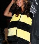 Pregnant Beyonce Dressed As a Bumble Bee