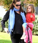 Pregnant Jennifer Garner takes her daughters Violet and Seraphina to play at a Santa Monica park.