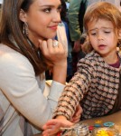 Jessica Alba and daughter Honor at the Splendid store opening event (December 4)