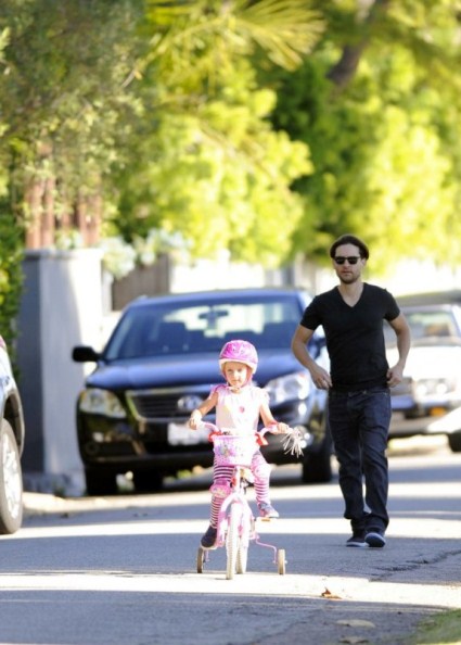 Tobey Maguire Takes Ruby For A Bike Ride