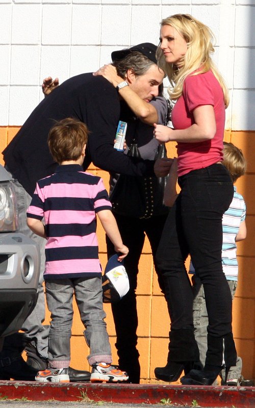 Britney Spears and fiance Jason Trawick taking Sean Preston and Jayden James to go bowling (January 29)