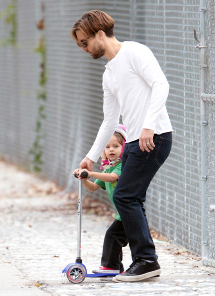Tobey Maguire Hits The Park With His Family