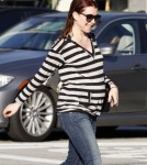 Pregnant actress Alyson Hannigan was all smiles as she left the hair salon with her red locks still very wet in West Hollywood, California on February 3, 2012.
