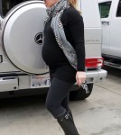 Hilary Duff heading to piloxing class (February 7)