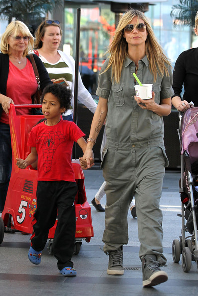 Model Heidi Klum takes her kids Leni, Henry, Johan and Lou to the movies in Century City, California on March 3, 2012