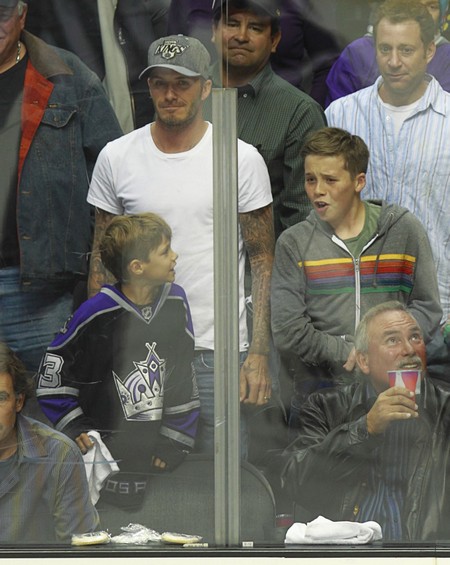 The Beckham Family Enjoying An LA Kings Hockey Game