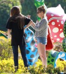 Fashion designer Nicole Richie was seen enjoying a sunny Easter day at the park, and looking at sculptures with daughter Harlow on April 8, 2012.