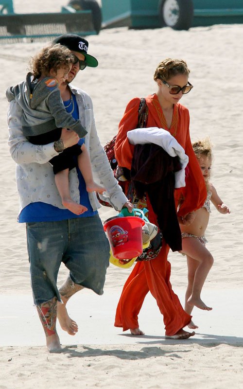 Nicole Richie and husband Joel Madden taking Harlow and Sparrow to the beach in Malibu April 9