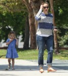 Jennifer Garner and Seraphina enjoy day at the park 0516