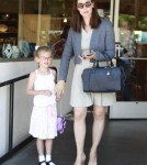 Jennifer Garner And Violet Affleck Shop For Father's Day 0530